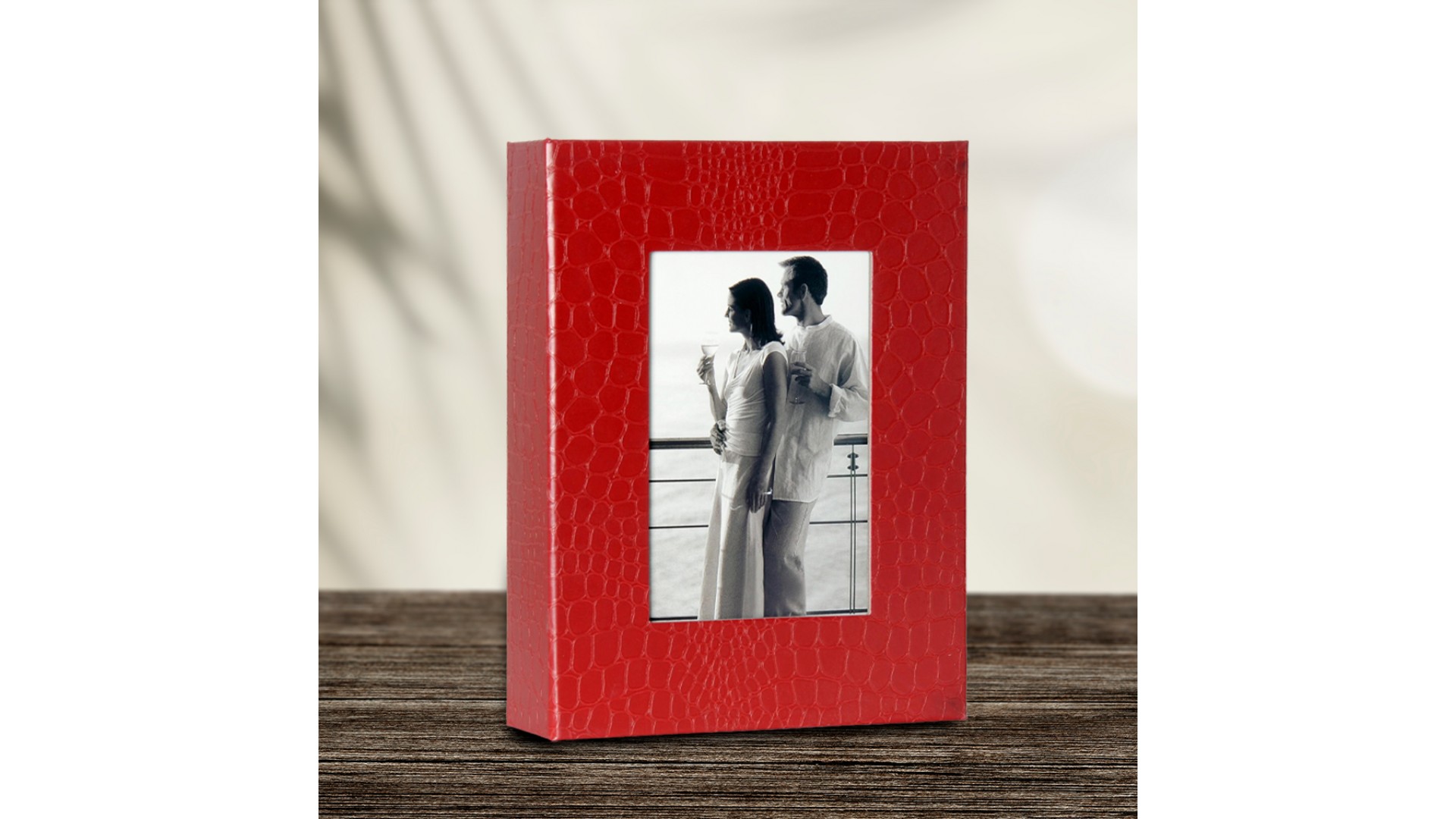 Deri Fotoğraf Albümü Modelleri | Kişiye Özel & Lüks Albümler