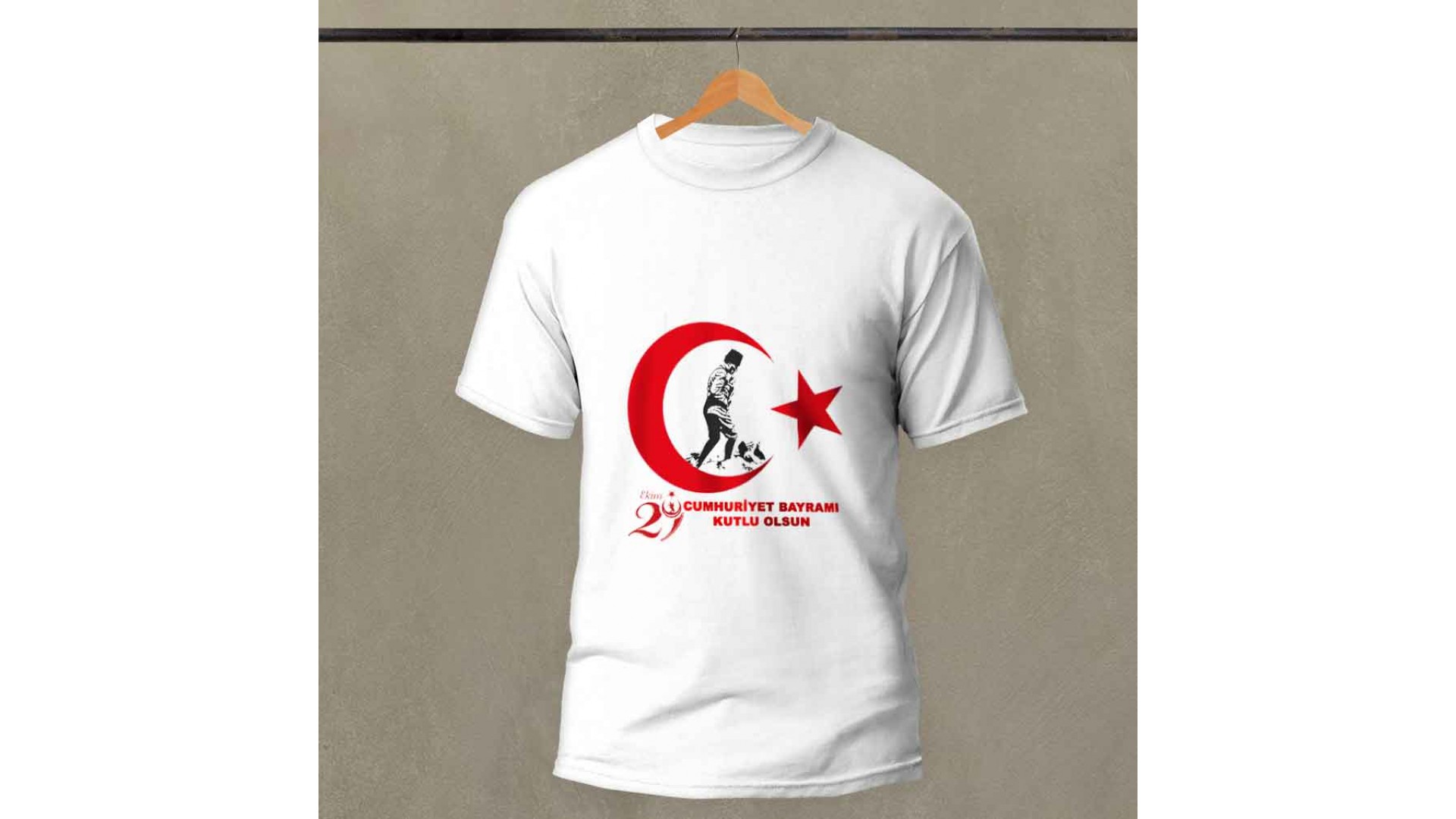 29 Ekim Cumhuriyet Bayramı baskılı pamuk-polyester beyaz t-shirt