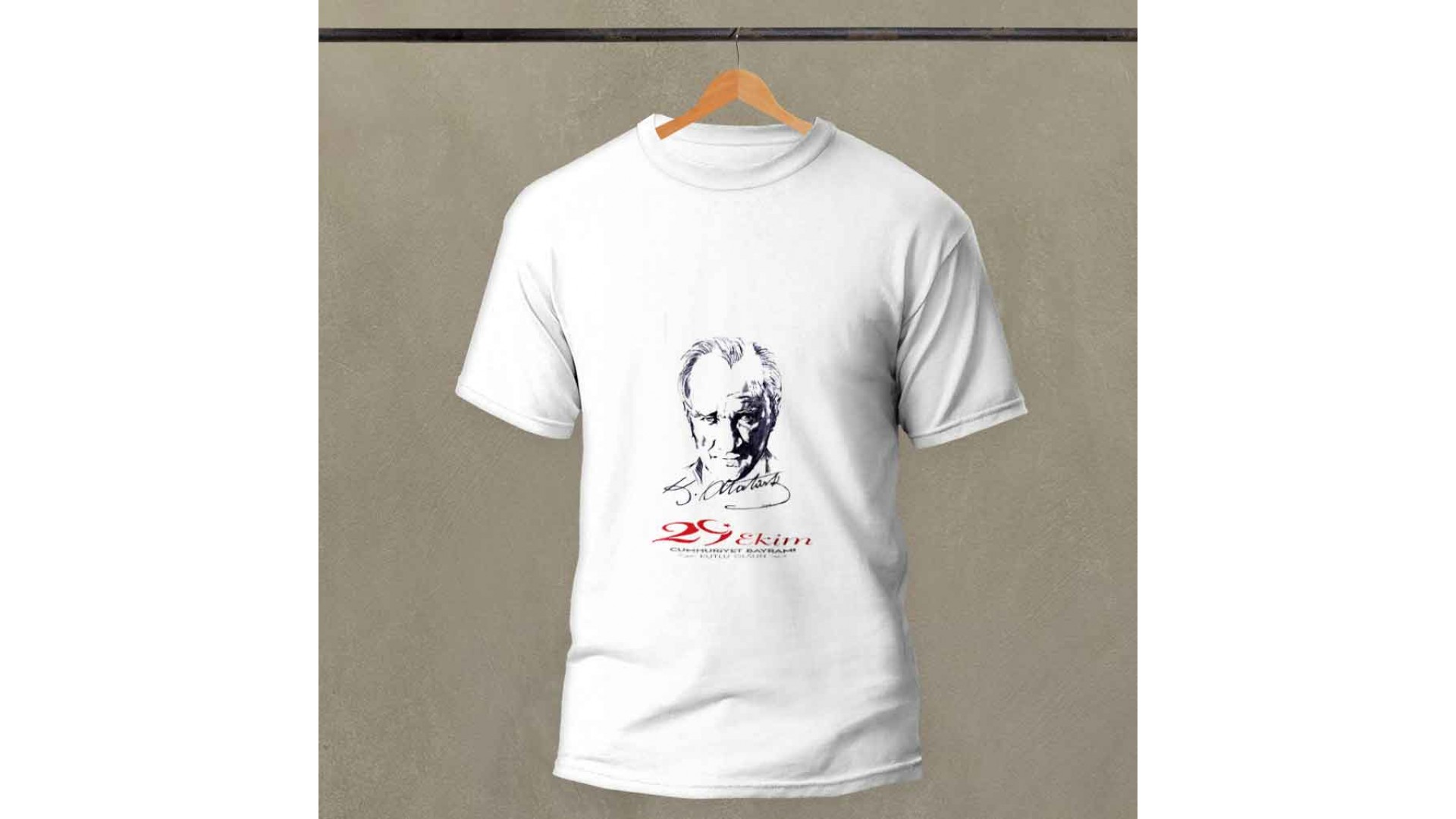 29 Ekim Cumhuriyet Bayramı baskılı pamuk-polyester beyaz t-shirt